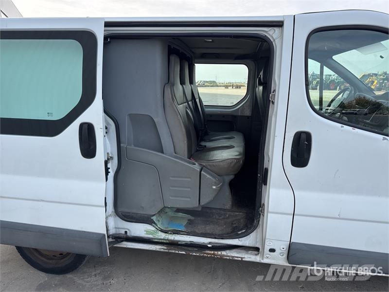 Renault Trafic Lätta skåpbilar