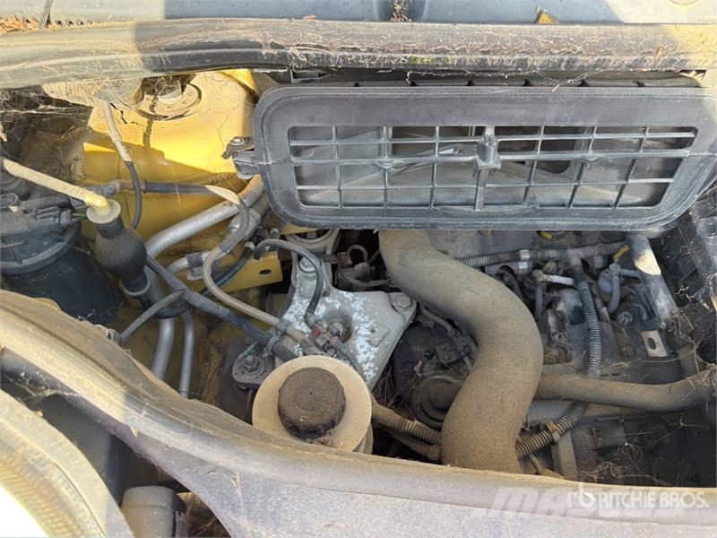 Renault Trafic شاحنة مقفلة