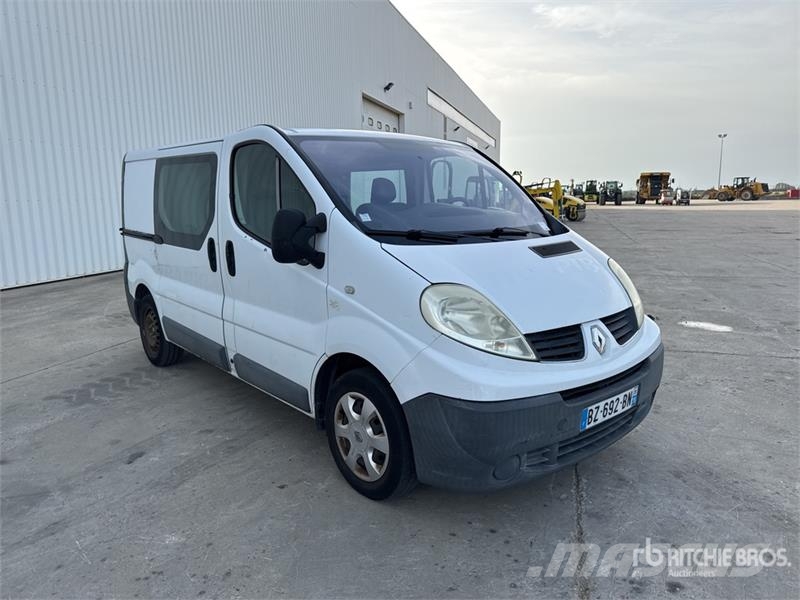 Renault Trafic Lätta skåpbilar