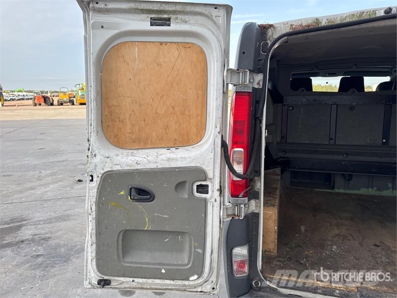 Renault Trafic Lätta skåpbilar