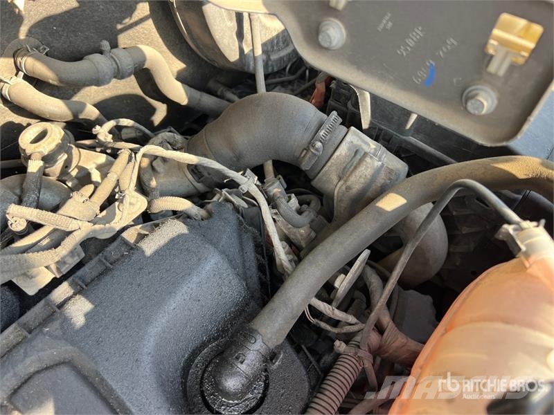 Renault Trafic 9 Passenger Van Gesloten bedrijfswagens