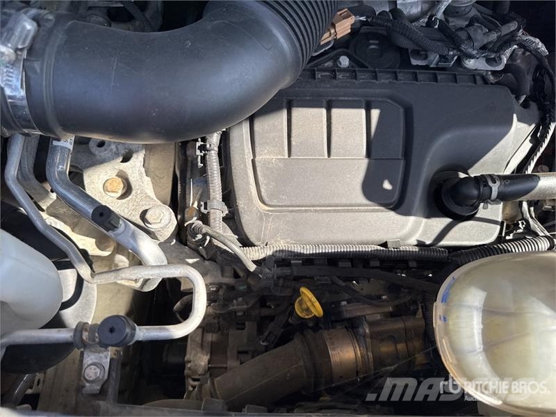 Renault Trafic dCi 145 Vehicule Utilitaire Cargo Van (Inop Varebiler