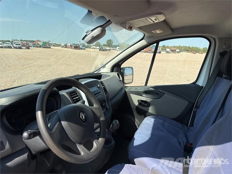 Renault Trafic dCi 145 Vehicule Utilitaire Cargo Van (Inop Varebiler