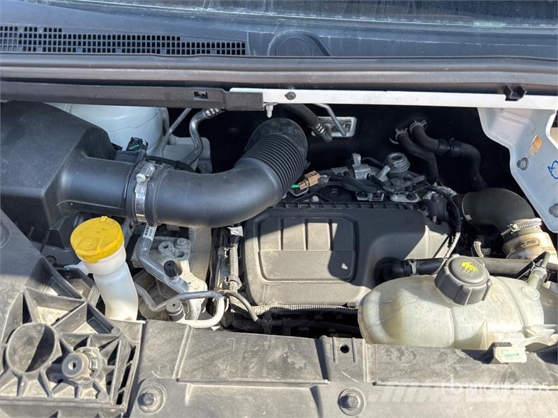 Renault Trafic dCi 145 Vehicule Utilitaire Cargo Van (Inop Varebiler