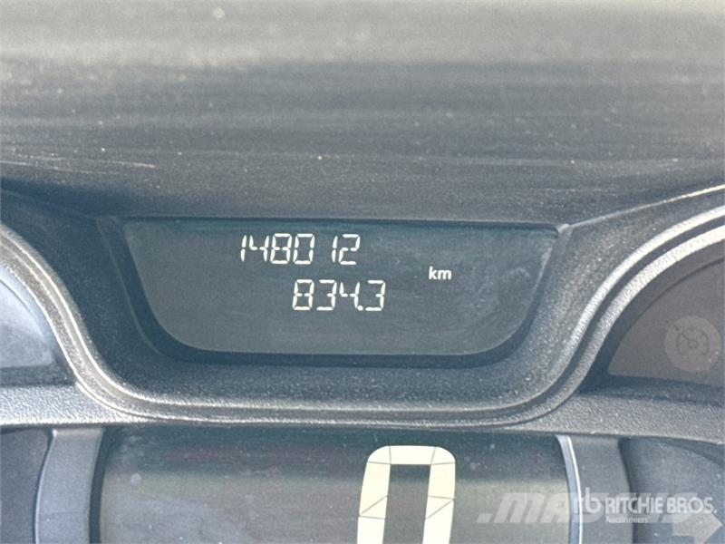 Renault Trafic dCi 145 Vehicule Utilitaire Cargo Van (Inop Varebiler