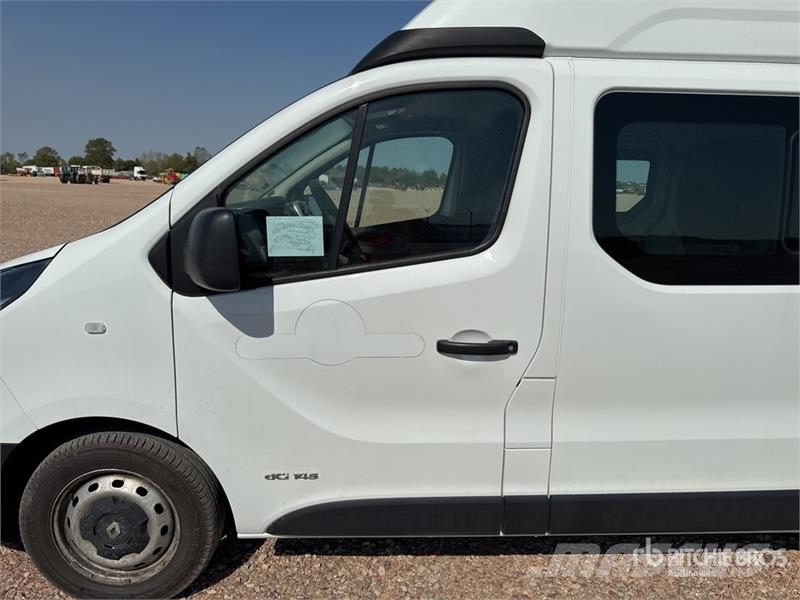 Renault Trafic dCi 145 Vehicule Utilitaire Cargo Van (Inop Varebiler