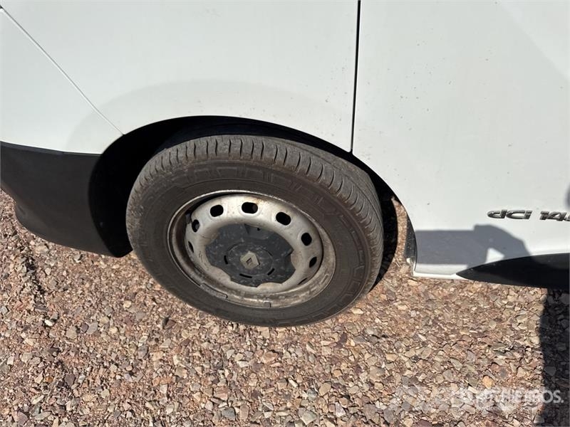 Renault Trafic dCi 145 Vehicule Utilitaire Cargo Van (Inop Varebiler