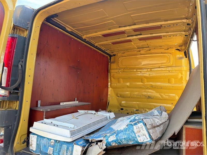 Renault Trafic dci 150 Vehicule Utilitaire Cargo Van (Inop Varebiler