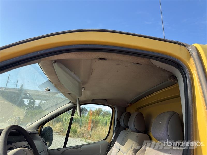 Renault Trafic dci 150 Vehicule Utilitaire Cargo Van (Inop Varebiler