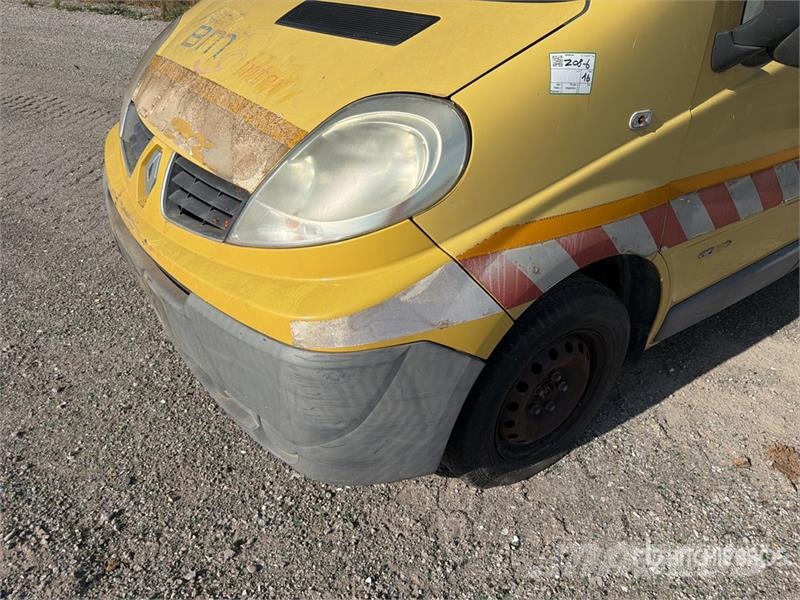 Renault Trafic dci 150 Vehicule Utilitaire Cargo Van (Inop Varebiler