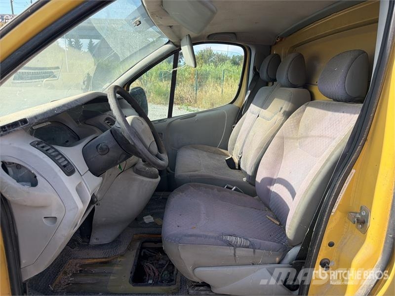 Renault Trafic dci 150 Vehicule Utilitaire Cargo Van (Inop Varebiler