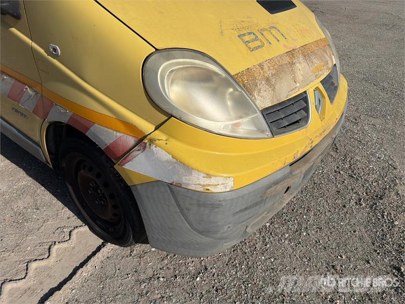 Renault Trafic dci 150 Vehicule Utilitaire Cargo Van (Inop Varebiler