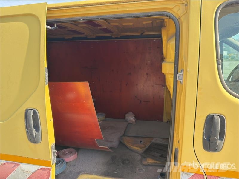 Renault Trafic dci 150 Vehicule Utilitaire Cargo Van (Inop Varebiler