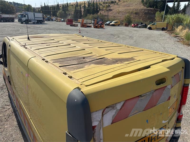Renault Trafic dci 150 Vehicule Utilitaire Cargo Van (Inop Varebiler