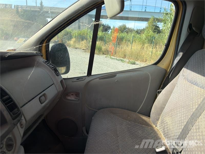 Renault Trafic dci 150 Vehicule Utilitaire Cargo Van (Inop Varebiler