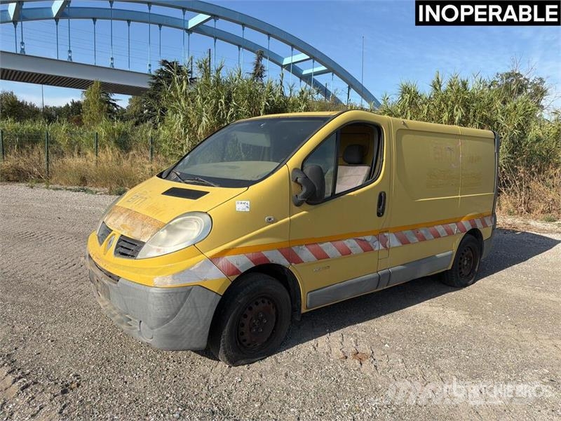 Renault Trafic dci 150 Vehicule Utilitaire Cargo Van (Inop Varebiler