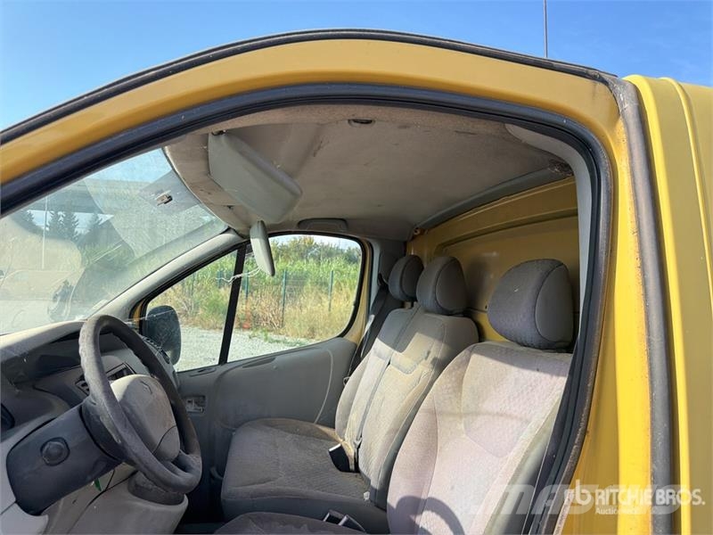 Renault Trafic dci 150 Vehicule Utilitaire Cargo Van (Inop Varebiler
