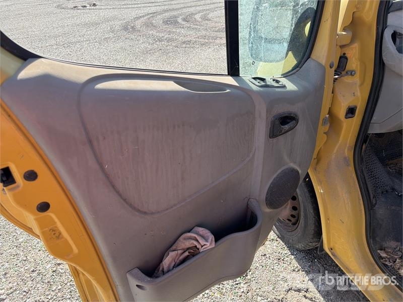 Renault Trafic dci 150 Vehicule Utilitaire Cargo Van (Inop Varebiler