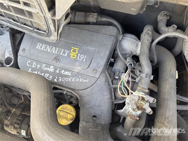 Renault Trafic dCi 80 Vehicule Utilitaire Cargo Van Varebiler