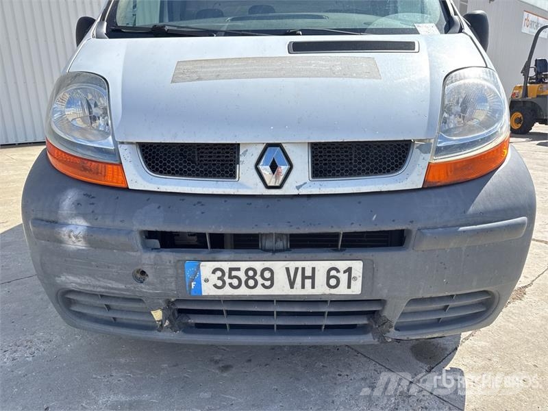 Renault Trafic dCi 80 Vehicule Utilitaire Cargo Van Varebiler