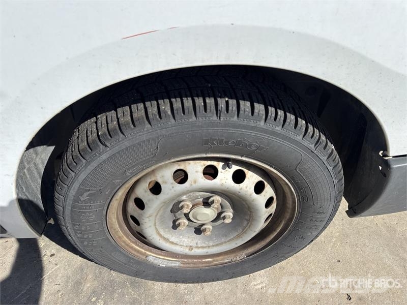 Renault Trafic dCi80 Vehicule Utilitaire Cargo Van Furgões