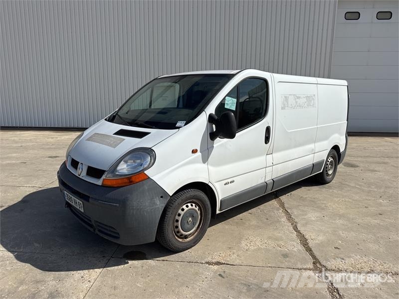 Renault Trafic dCi80 Vehicule Utilitaire Cargo Van Furgões