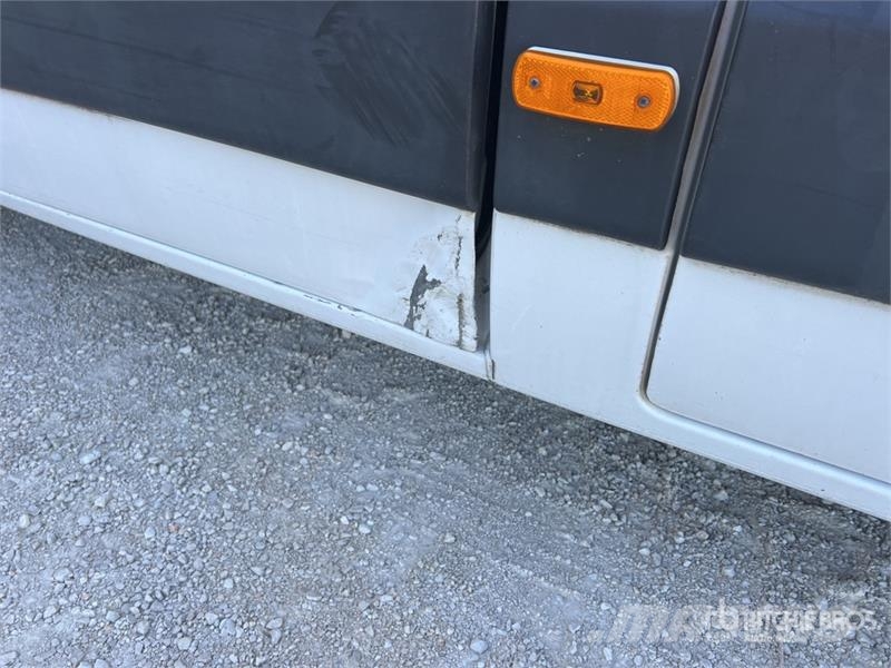 Renault VTL-135 EVO 13.2 m on Renault Master Camion Nacell 车载式高空作业车