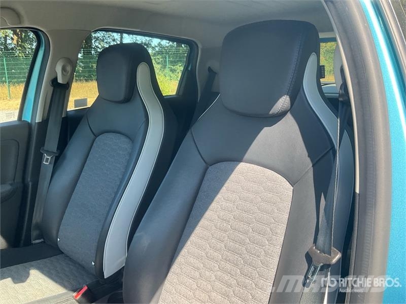 Renault Zoe R135 EL Intens 52 KWh Electric Automobile Masini