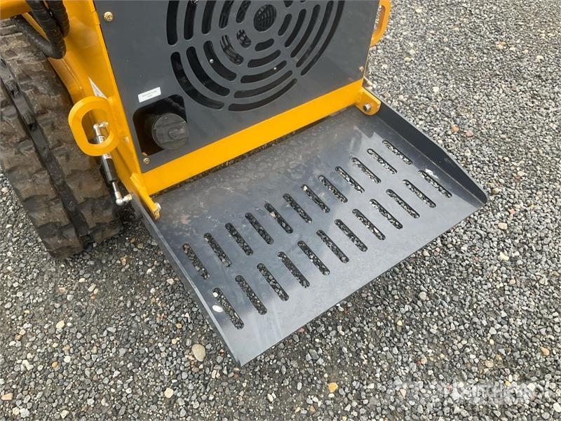 Rexus X480 Mini Compact Track Loader (Unused) Lietoti riteņu kompaktiekrāvēji