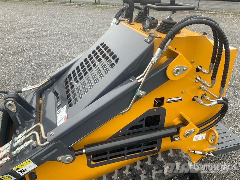 Rexus X480 Mini Compact Track Loader (Unused) Lietoti riteņu kompaktiekrāvēji