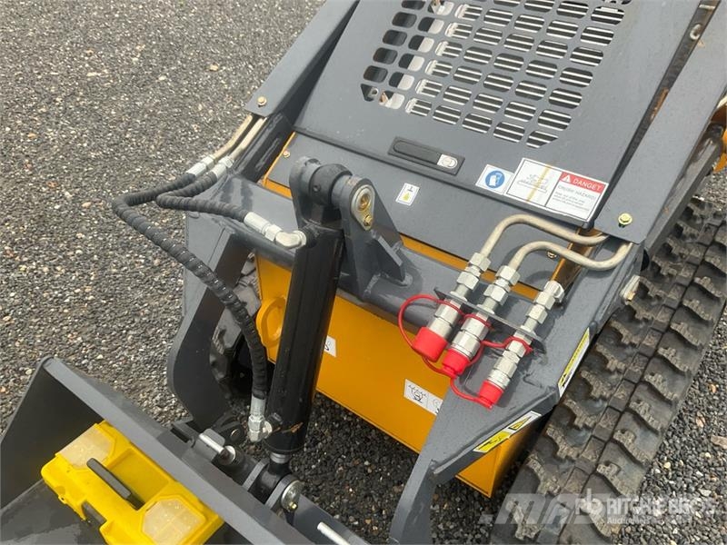 Rexus X480 Mini Compact Track Loader (Unused) Lietoti riteņu kompaktiekrāvēji