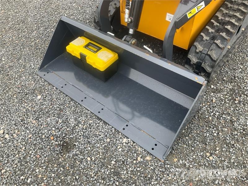 Rexus X480 Mini Compact Track Loader (Unused) Lietoti riteņu kompaktiekrāvēji