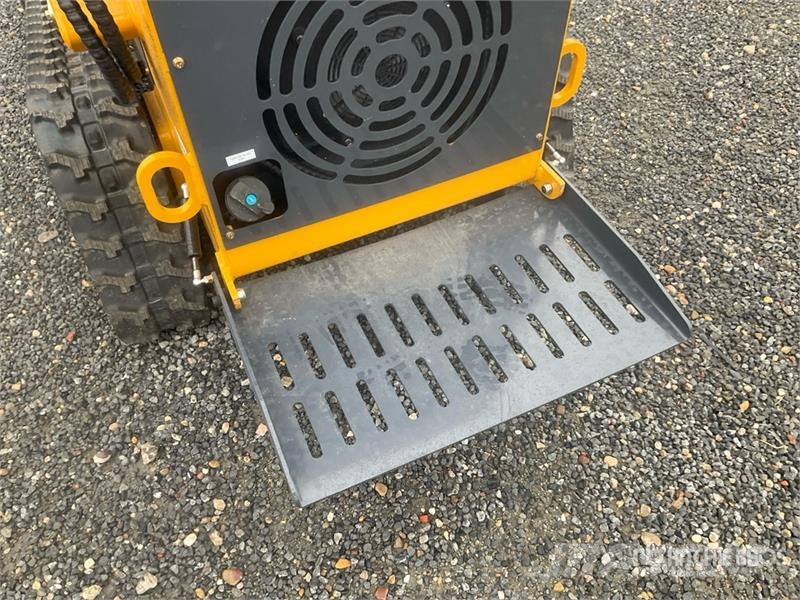 Rexus X480 Mini Compact Track Loader (Unused) Lietoti riteņu kompaktiekrāvēji