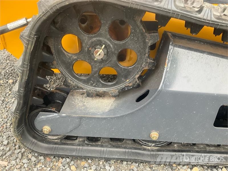 Rexus YF380 Mini Compact Track Loader (Unused) Lietoti riteņu kompaktiekrāvēji
