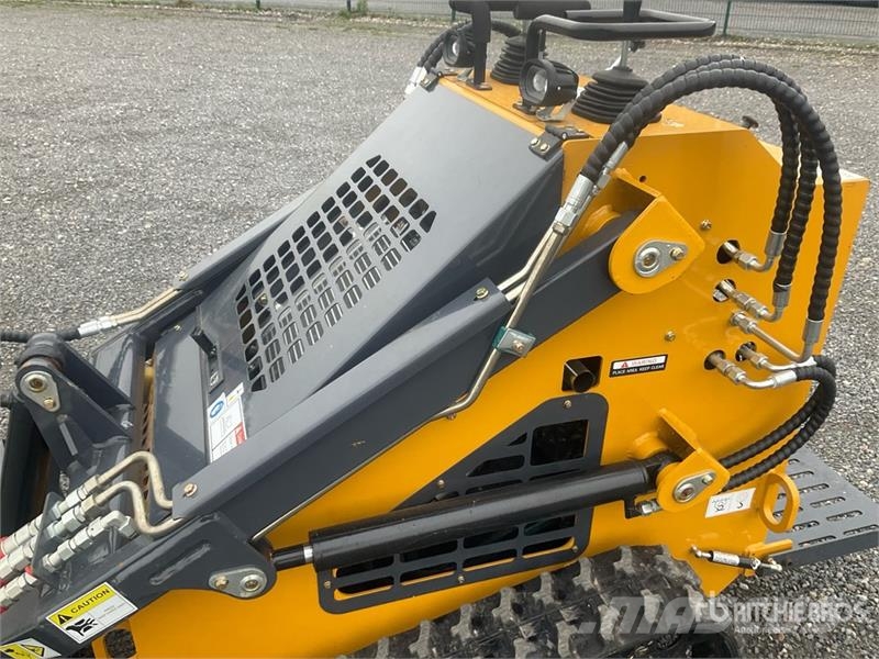 Rexus YF380 Mini Compact Track Loader (Unused) Lietoti riteņu kompaktiekrāvēji