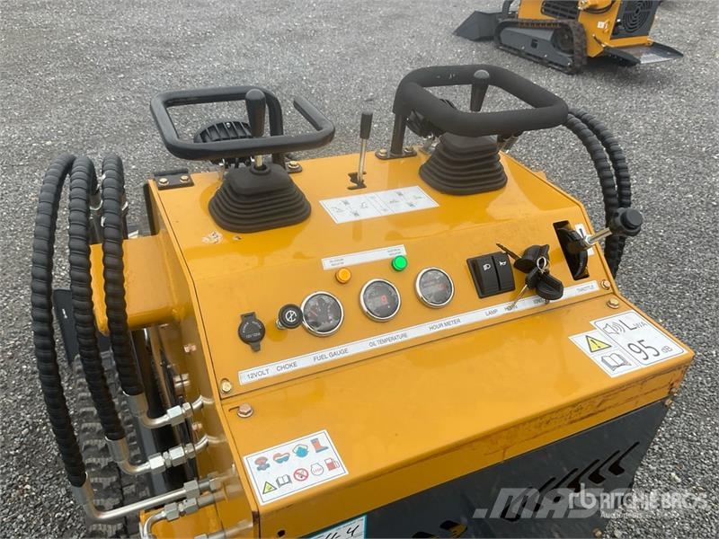 Rexus YF380 Mini Compact Track Loader (Unused) Lietoti riteņu kompaktiekrāvēji