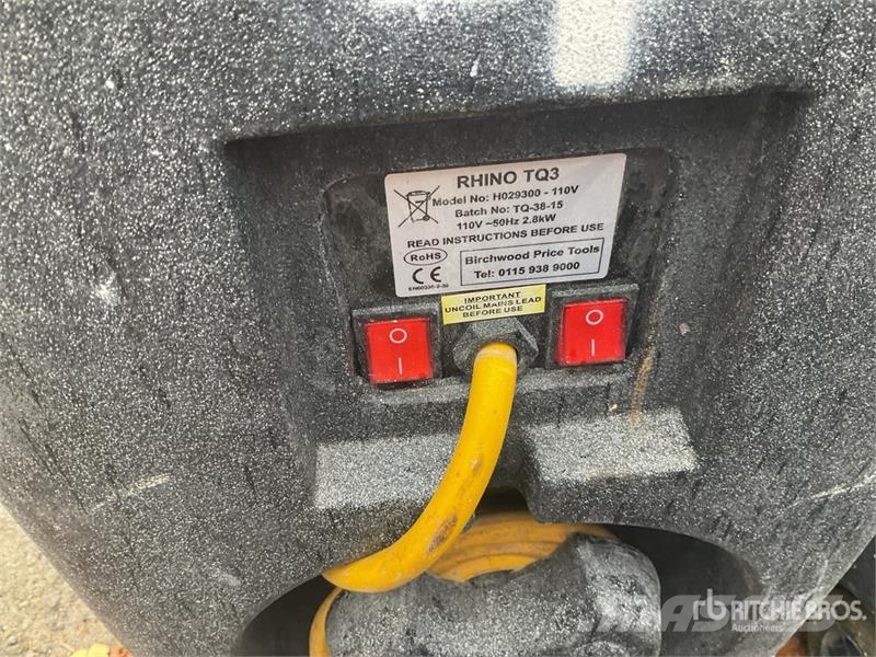 Rhino of (10) Rhino TQ3 Space Heater معدات التسخين والإذابة