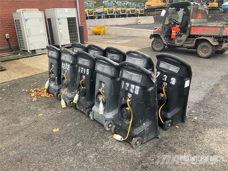Rhino of (10) Rhino TQ3 Space Heater معدات التسخين والإذابة