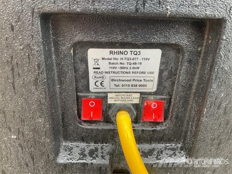 Rhino of (10) Rhino TQ3 Space Heater معدات التسخين والإذابة