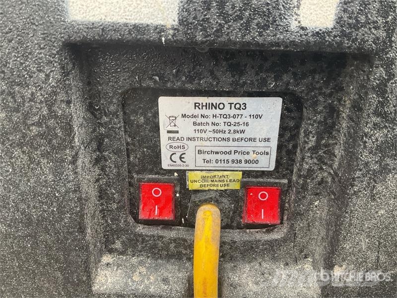 Rhino of (12) Rhino TQ3 Space Heater معدات التسخين والإذابة