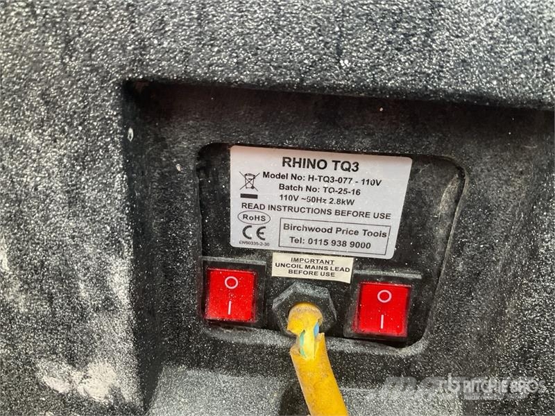 Rhino of (12) Rhino TQ3 Space Heater معدات التسخين والإذابة