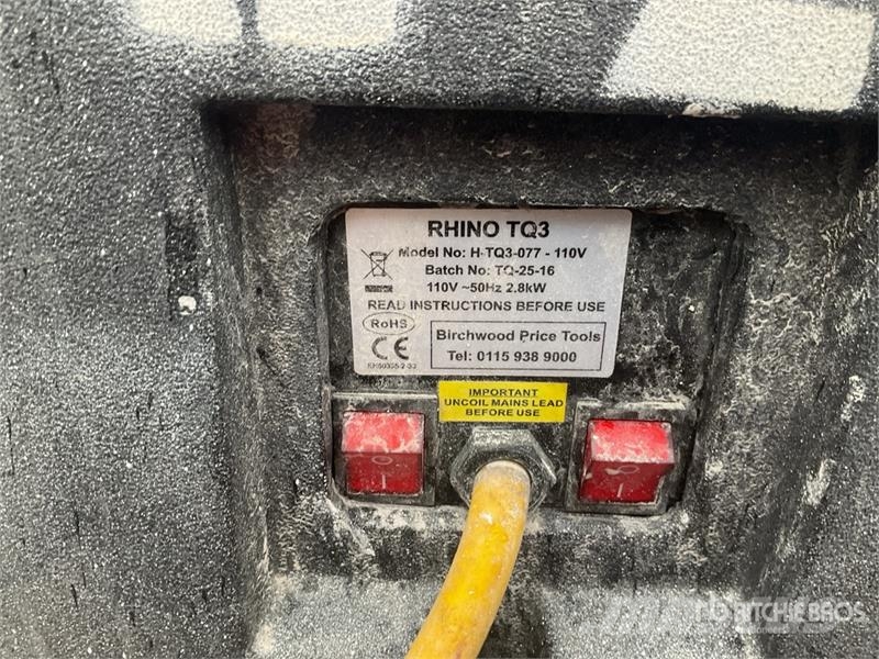 Rhino of (12) Rhino TQ3 Space Heater معدات التسخين والإذابة