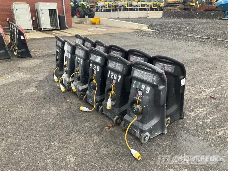 Rhino of (12) Rhino TQ3 Space Heater معدات التسخين والإذابة