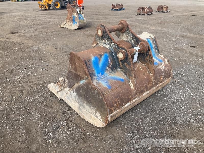 Rhinox 1500 mm Digging Excavator Bucket - Fits 20 Ton Buckets
