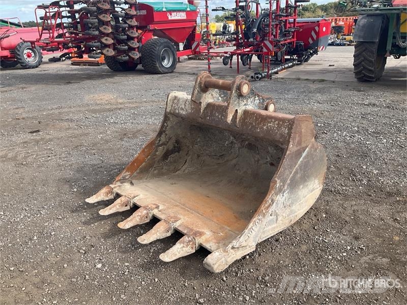 Rhinox 1500 mm Digging Excavator Bucket - Fits 20 Ton Buckets