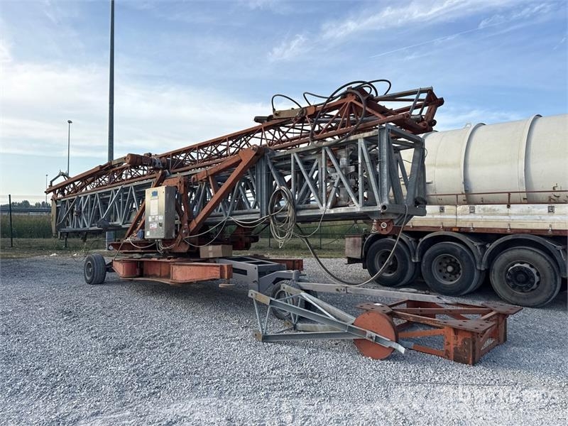 Rimagru S45 3000 kg T/A Self-Erecting Tower Crane Tornkraanad