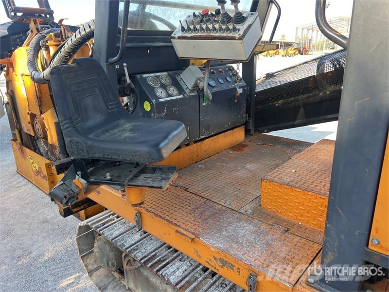 Rivard PORTEUR RIV 152 Tracked Trancheuse Sur Chen Trenchers