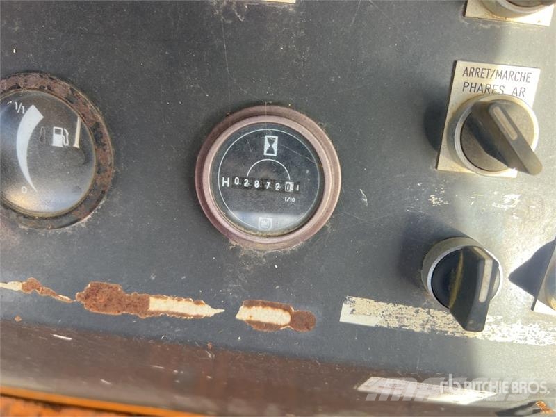 Rivard PORTEUR RIV 152 Tracked Trancheuse Sur Chen Trenchers