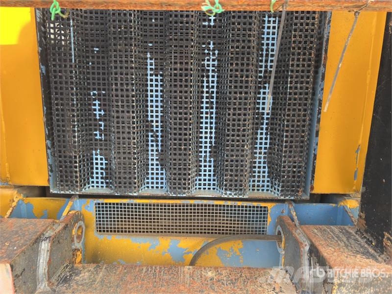 Rivard Porteur Riv 152 Tracked Trancheuse Sur Chen Trenchers