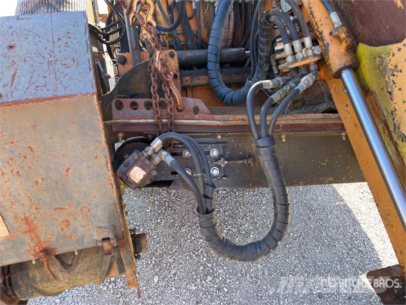 Rivard PORTEUR RIV 152 Tracked Trancheuse Sur Chen Trancheuse